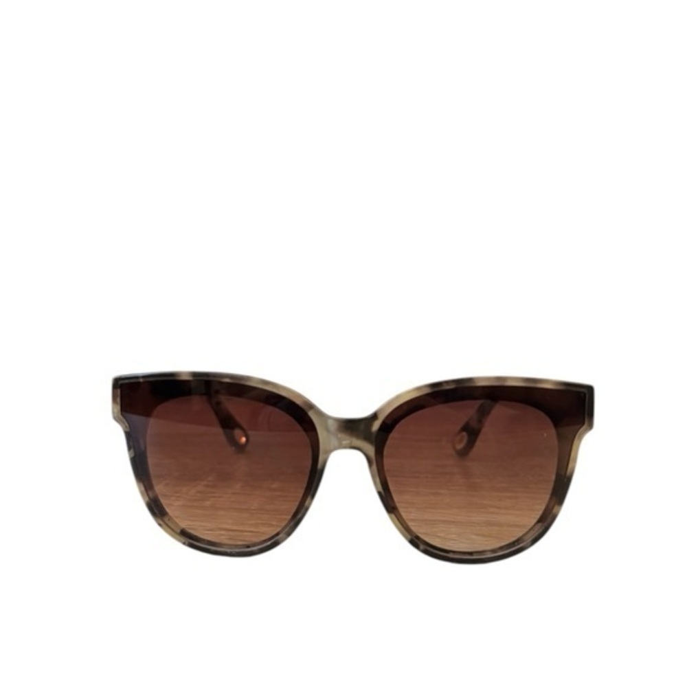 Lele Sadoughi Brooklyn Brown Oversized Tortoise Sunglasses - Picture 3 of 9